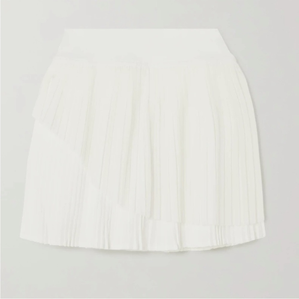 LULULEMON Pleated Tiered Tennis Skirt. Size 2. NWT. MSRP$95.